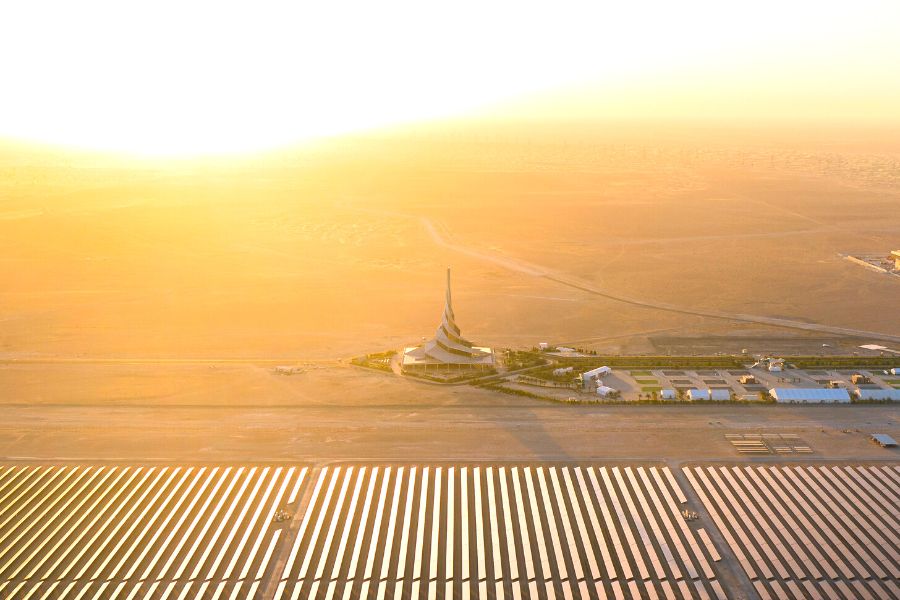 DEWA announces progress toward 5 GW goal at MBR Solar Park